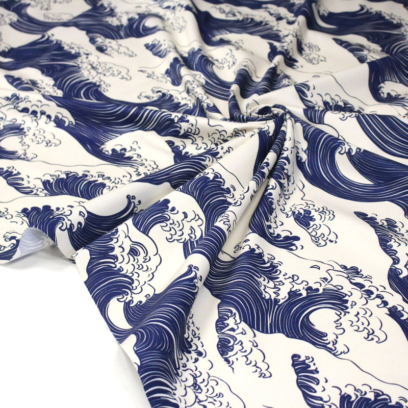 Tissu gabardine coton imprimée HOKUSAI Vagues japonaises bleues & blanc cassé - OEKO - TEX - TissusPapi.com