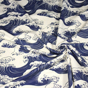 Tissu gabardine coton imprimée HOKUSAI Vagues japonaises bleues & blanc cassé - OEKO - TEX - TissusPapi.com