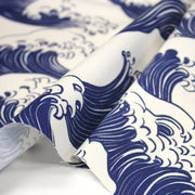 Tissu gabardine coton imprimée HOKUSAI Vagues japonaises bleues & blanc cassé - OEKO - TEX - TissusPapi.com