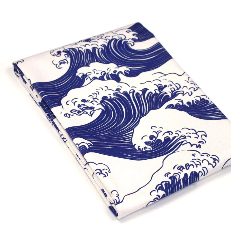 Tissu gabardine coton imprimée HOKUSAI Vagues japonaises bleues & blanc cassé - OEKO - TEX - TissusPapi.com