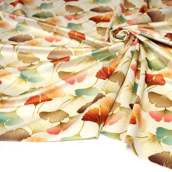 Tissu Velours ras imprimé écru motifs japonais feuilles de gingko biloba multicolores - OEKO-TEX