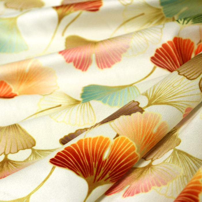 Tissu Velours ras imprimé écru motifs japonais feuilles de gingko biloba multicolores - OEKO-TEX