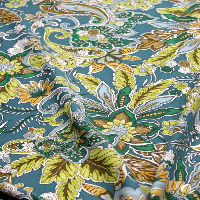 Tissu popeline de viscose aux fleurs et motifs cachemire, tons bleus et verts - Fabrication française - COLLECTION KALAMKARI - OEKO-TEX®