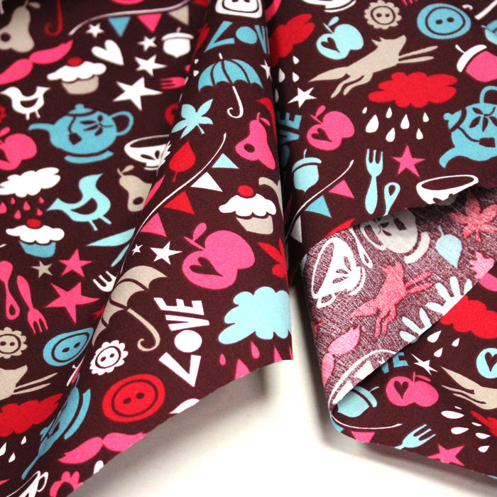 Tissu cotonnade – LOVE LOVE KITCHEN – cuisine illustrée, tons rose fuchsia & bleus - TissusPapi.com