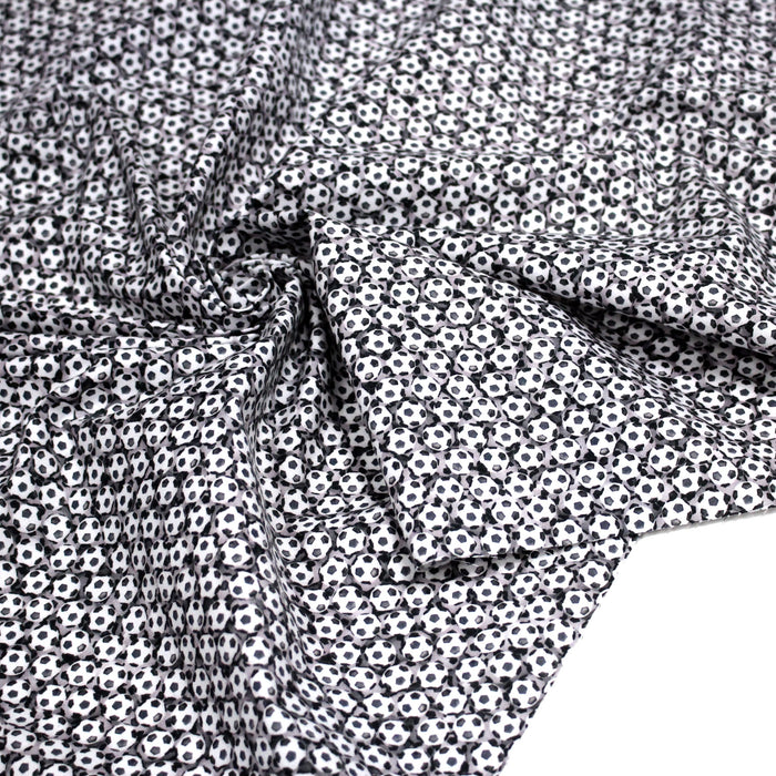 Tissu cotonnade enfant – Les ballons de foot - TissusPapi.com