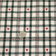 Tissu coton épais COEUR DES ALPES : carreaux traditionnels de chalet & petits cœurs tissés – 2 coloris disponibles - TissusPapi.com