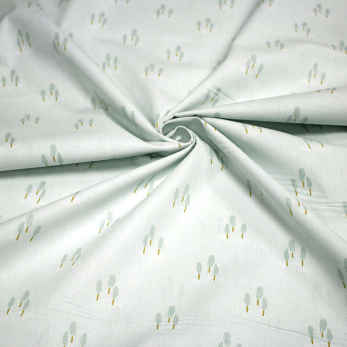 Tissu cotonnade enfant, les cyprès, fond vert pâle - OEKO - TEX STANDARD 100 - TissusPapi.com