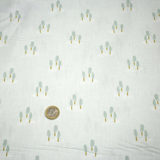 Tissu cotonnade enfant, les cyprès, fond vert pâle - OEKO - TEX STANDARD 100 - TissusPapi.com