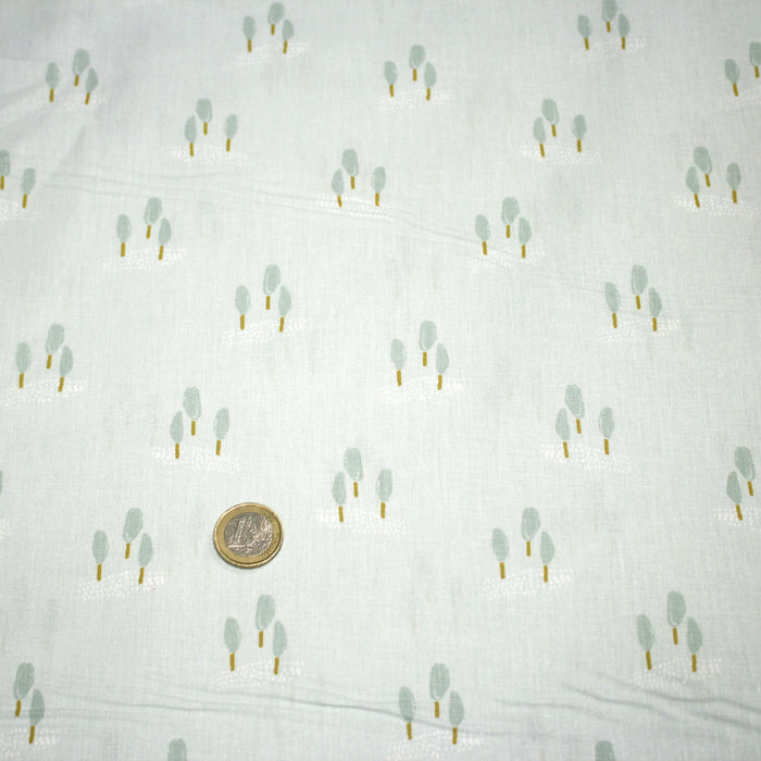 Tissu cotonnade enfant, les cyprès, fond vert pâle - OEKO - TEX STANDARD 100 - TissusPapi.com