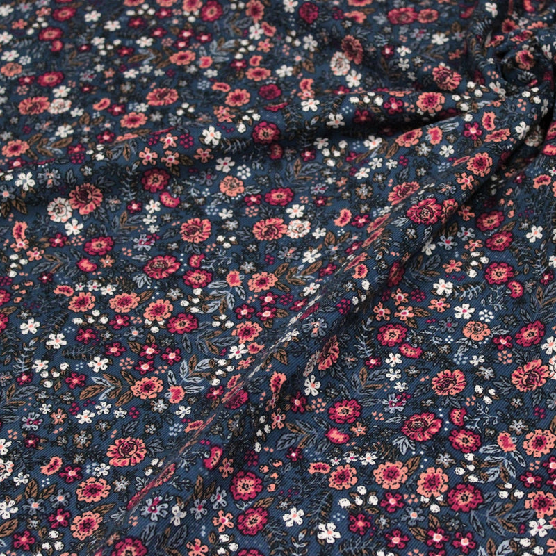 Tissu velours milleraies imprimé fleuri bleu Prusse aux fines fleurs corail, byzantin, blanches - STANDARD 100 OEKO-TEX - TissusPapi.com