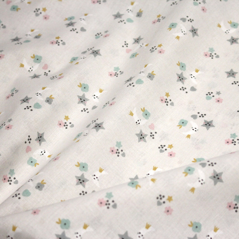 Tissu cotonnade enfant, fines fleurs, lunes et étoiles - OEKO - TEX STANDARD 100 - TissusPapi.com
