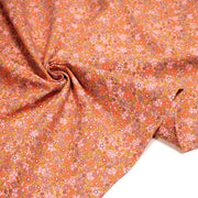 Tissu cotonnade fleuri corail aux fines fleurs roses, ocres et parme - OEKO - TEX STANDARD 100 - TissusPapi.com