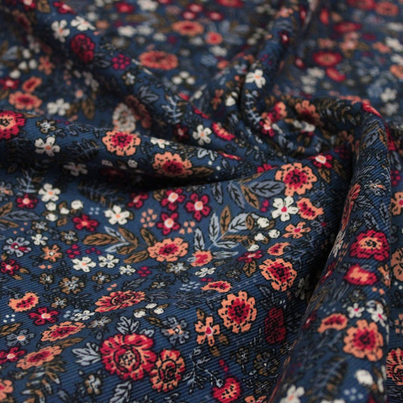 Tissu velours milleraies imprimé fleuri bleu Prusse aux fines fleurs corail, byzantin, blanches - STANDARD 100 OEKO-TEX - TissusPapi.com