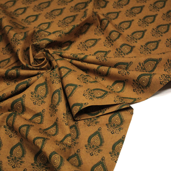 Tissu coton fin imprimé INDIENNES, ocre et motif Kalahari paisley vert - STANDARD 100 OEKO-TEX