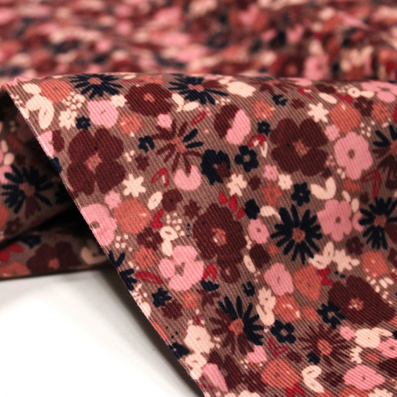 Tissu velours milleraies imprimé aux fleurs roses, cacao, rose pale, noir, taupe - STANDARD 100 OEKO-TEX - TissusPapi.com