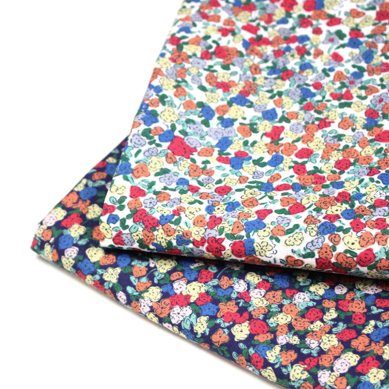 Tissu cotonnade fleurie ZELIE, fines fleurs & fond bleu ou blanc - OEKO - TEX - TissusPapi.com