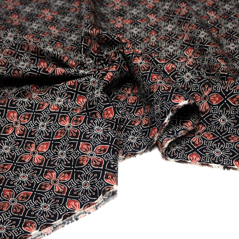 Tissu coton fin imprimé INDIENNES, noir aux motifs floraux géométriques - STANDARD 100 OEKO - TEX - TissusPapi.com