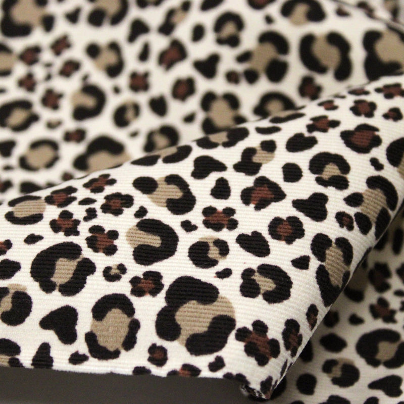 Tissu velours milleraies imprimé Léopard écru, noir, marron, grège - STANDARD 100 OEKO-TEX - TissusPapi.com