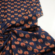 Tissu coton fin imprimé INDIENNES, bleu aux motifs floraux BOOTA rouges - STANDARD 100 OEKO - TEX - TissusPapi.com