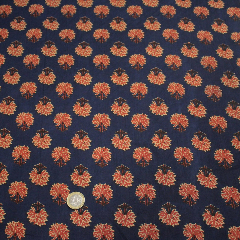 Tissu coton fin imprimé INDIENNES, bleu aux motifs floraux BOOTA rouges - STANDARD 100 OEKO - TEX - TissusPapi.com