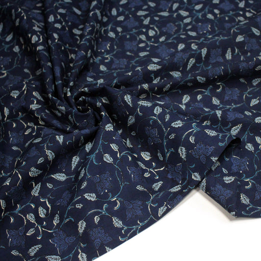 Tissu coton fin imprimé INDIENNES, bleu marine aux fleurs bleues - STANDARD 100 OEKO - TEX - TissusPapi.com