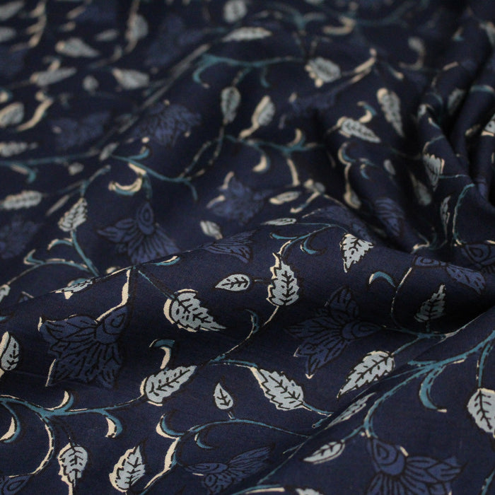 Tissu coton fin imprimé INDIENNES, bleu marine aux fleurs bleues - STANDARD 100 OEKO-TEX