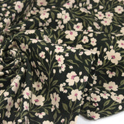 Tissu velours milleraies imprimé vert anglais aux fleurs écrues & fines feuilles - STANDARD 100 OEKO-TEX - TissusPapi.com