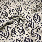 Tissu coton fin imprimé INDIENNES, motifs floraux BOOTA écrus & bleus - STANDARD 100 OEKO - TEX - TissusPapi.com
