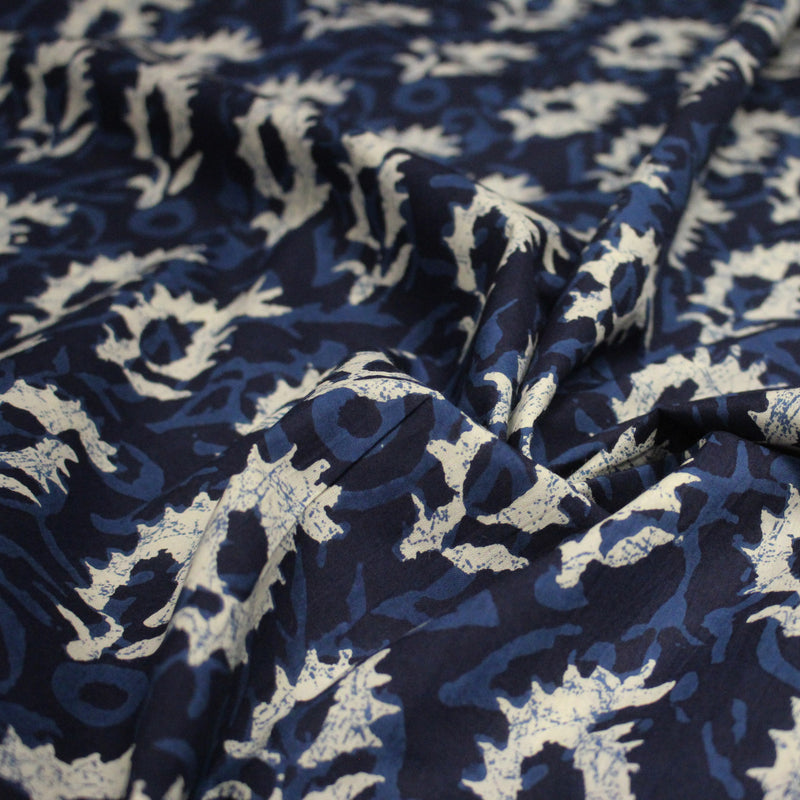 Tissu coton fin imprimé INDIENNES, motif traditionnel bleu & blanc BOOTA - STANDARD 100 OEKO - TEX - TissusPapi.com