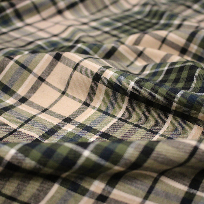Tissu Tartan motif traditionnel crème noir vert bleu blanc