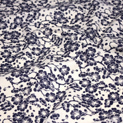 Tissu cotonnade motif japonais HANA aux fleurs de cerisier : écru/bleu et bleu/écru - TissusPapi.com