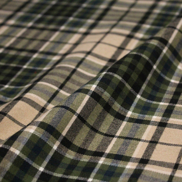 Tissu Tartan motif traditionnel crème noir vert bleu blanc