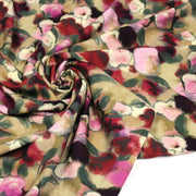 Tissu Viscose fluide aux fleurs aquarelle tons roses, vert pâle, rouges – STANDARD 100 OEKO-TEX - TissusPapi.com