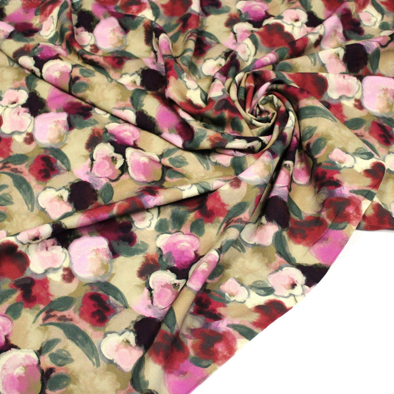 Tissu Viscose fluide aux fleurs aquarelle tons roses, vert pâle, rouges – STANDARD 100 OEKO-TEX - TissusPapi.com