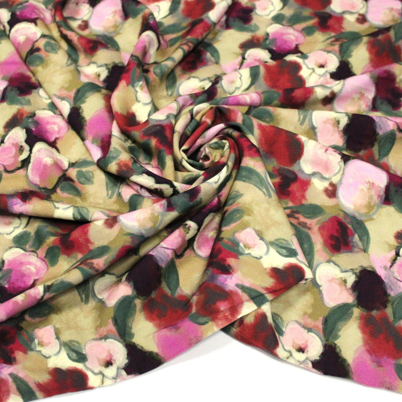 Tissu Viscose fluide aux fleurs aquarelle tons roses, vert pâle, rouges – STANDARD 100 OEKO-TEX - TissusPapi.com
