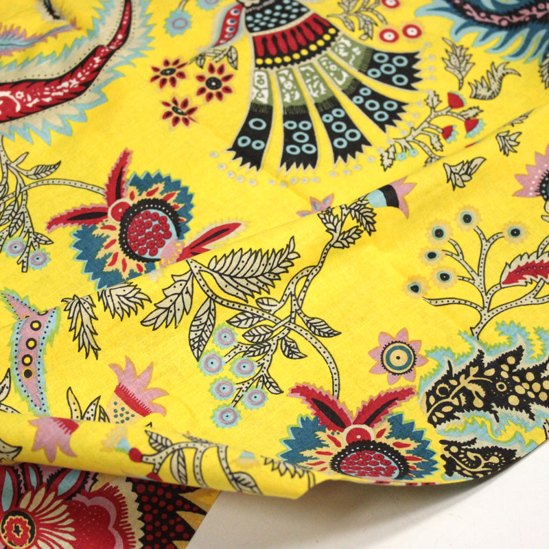 Tissu coton fin imprimé INDIENNES, jaune aux fleurs et motifs indiens multicolores