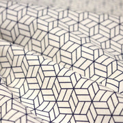 Tissu cotonnade motif japonais KAGOME – Bleu indigo & écru - TissusPapi.com