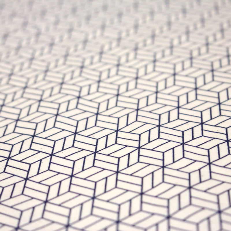 Tissu cotonnade motif japonais KAGOME – Bleu indigo & écru - TissusPapi.com