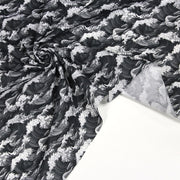 Tissu cotonnade motif japonais de la vague Kanagawa d’Hokusai, tons noirs & blancs - OEKO - TEX - TissusPapi.com