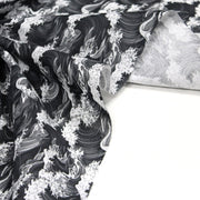 Tissu cotonnade motif japonais de la vague Kanagawa d’Hokusai, tons noirs & blancs - OEKO - TEX - TissusPapi.com