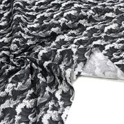 Tissu cotonnade motif japonais de la vague Kanagawa d’Hokusai, tons noirs & blancs - OEKO - TEX - TissusPapi.com