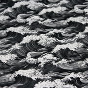 Tissu cotonnade motif japonais de la vague Kanagawa d’Hokusai, tons noirs & blancs - OEKO - TEX - TissusPapi.com