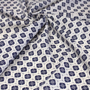 Tissu cotonnade motif japonais KIKKŌ HANABISHI, fleurs & hexagone, bleu & écru - TissusPapi.com