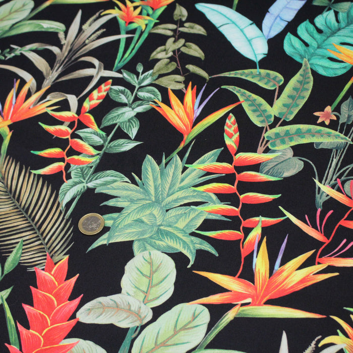 Tissu gabardine de coton LUXE imprimée motif de forêt tropical luxuriante multicolore, fond noir