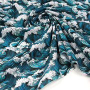 Tissu cotonnade motif japonais de la vague Kanagawa d’Hokusai, tons vert canard & blancs - OEKO - TEX - TissusPapi.com