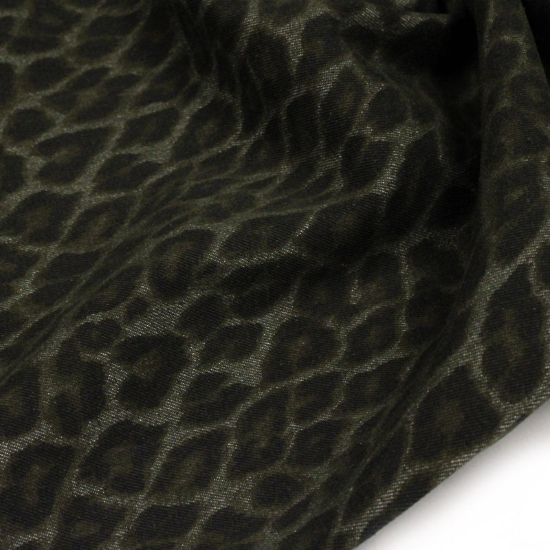 Tissu DENIM brut coton, imprimé motif léopard : trois couleurs dispo : noir / vert kaki / chocolat