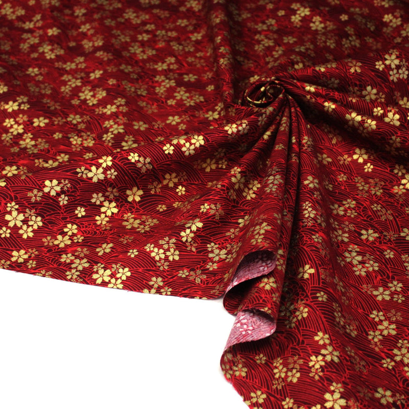 Tissu coton motif japonais vagues & fleurs sakura dorées : Bleu ou rouge - COLLECTION JAPON DORÉ - TissusPapi.com