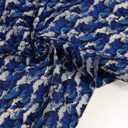 Tissu cotonnade motif japonais de la vague Kanagawa d’Hokusai, tons bleus & blancs - OEKO - TEX - TissusPapi.com