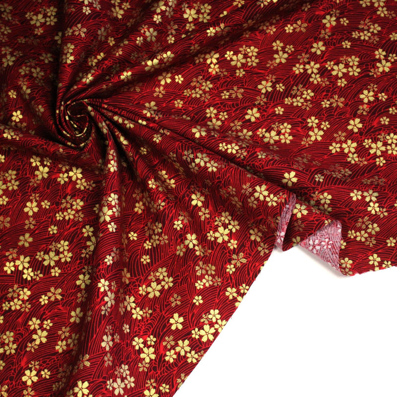Tissu coton motif japonais vagues & fleurs sakura dorées : Bleu ou rouge - COLLECTION JAPON DORÉ - TissusPapi.com