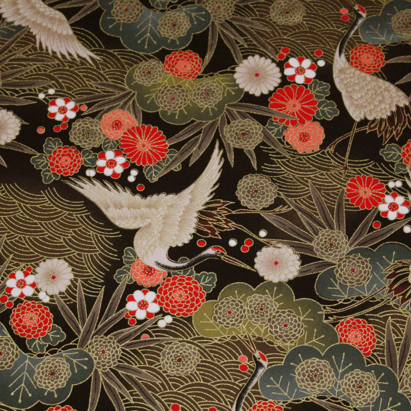 Tissu coton motif japonais TSURU aux grues dorées, chrysanthèmes & Seigaiha, fond noir - COLLECTION JAPON DORÉ - TissusPapi.com